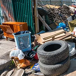 residential junk removal service in Chicago